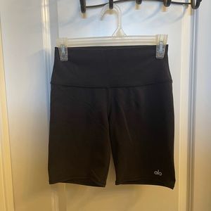 ALO YOGA HIGH WAIST BIKER SHORTS
